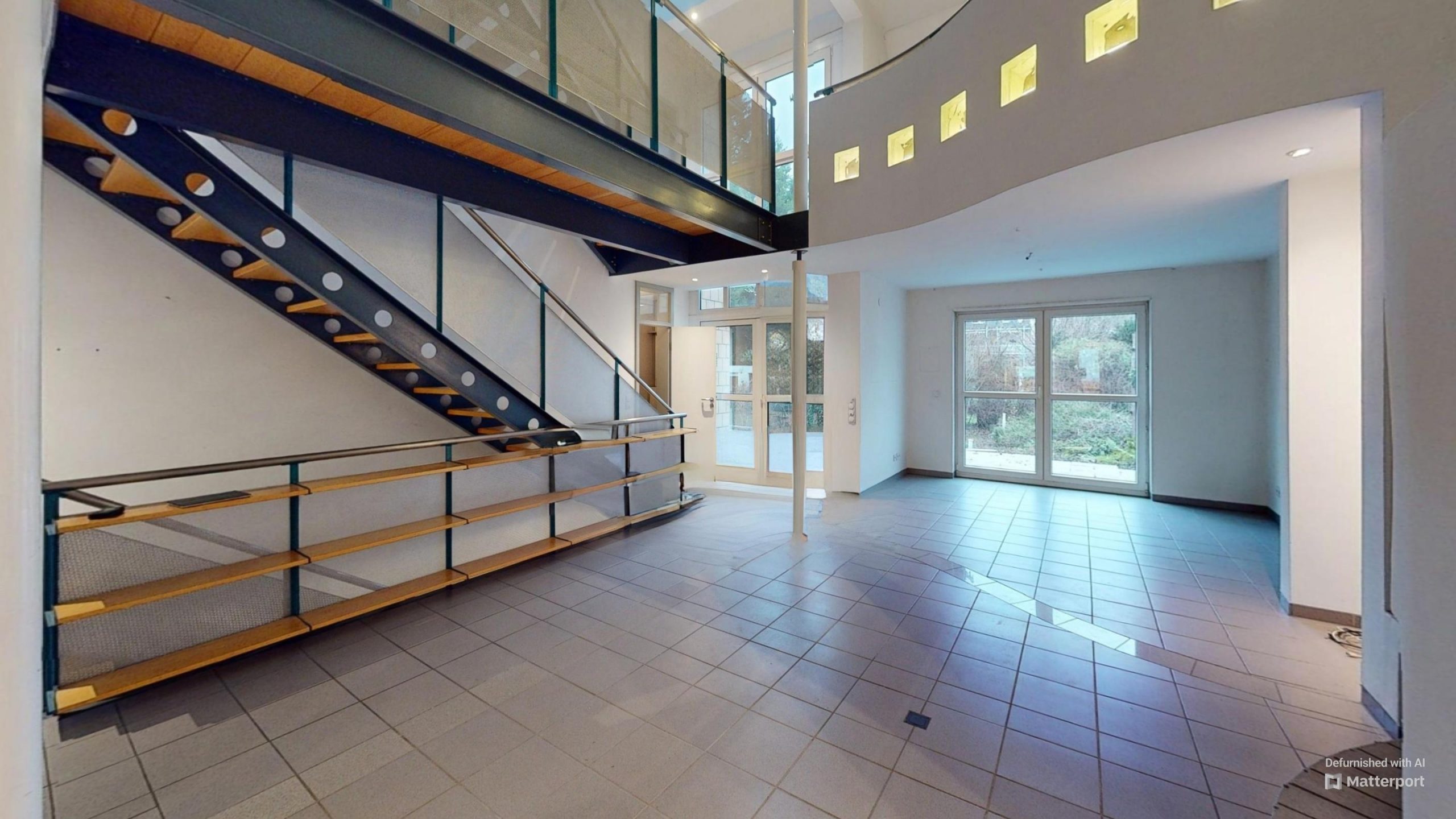 Carl-Clemm-Str-Staircase 1